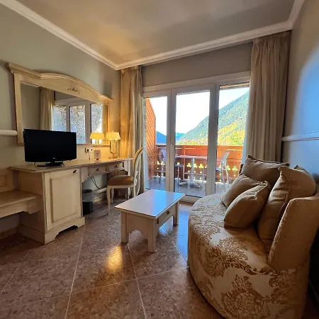 Otel & Bringue 4*