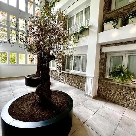 & Bringue Otel 4*
