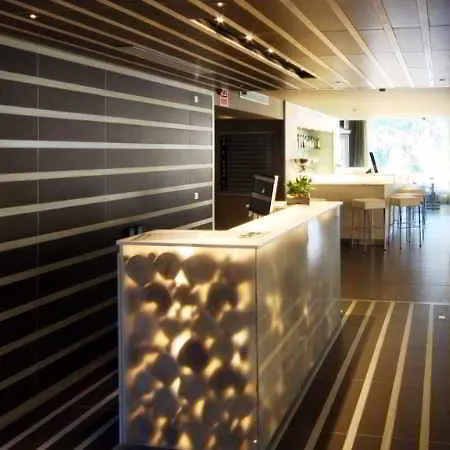 Otel & Bringue 4*